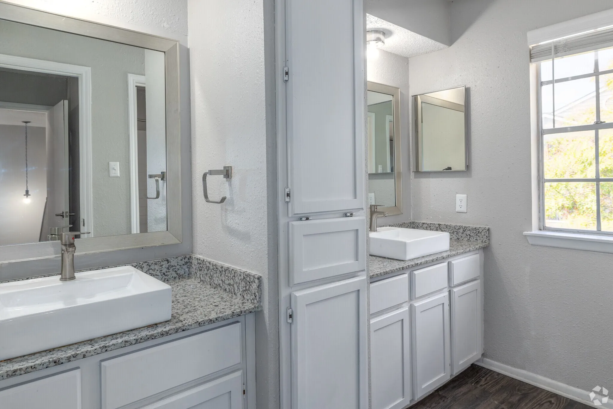 Bathroom at Vista Lago